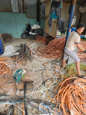 Cập Nhật Nhanh: Giá Sắt Vụn Bao Nhiêu 1kg Hôm Nay? Tìm Địa Chỉ Thu Mua Uy Tín